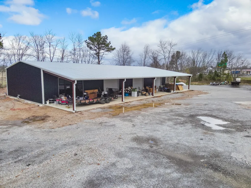 1870 Mayfield Highway Benton KY 42025