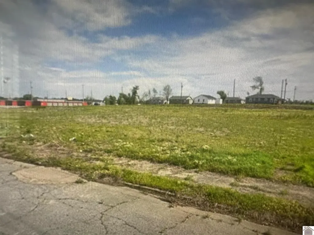 408 W Broadway Mayfield KY 42066