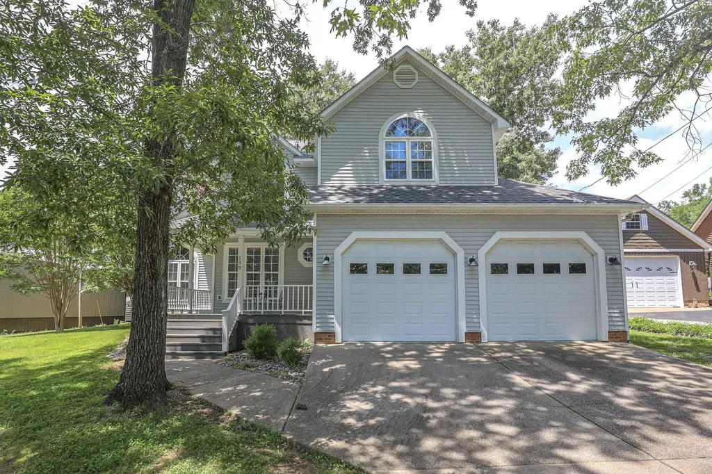 139 Sir Rogers Drive Gilbertsville KY 42044