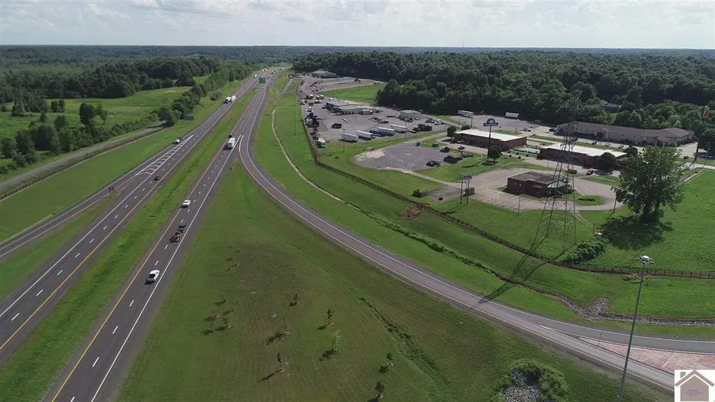 00 U.s. Highway 62 Calvert City KY 42029