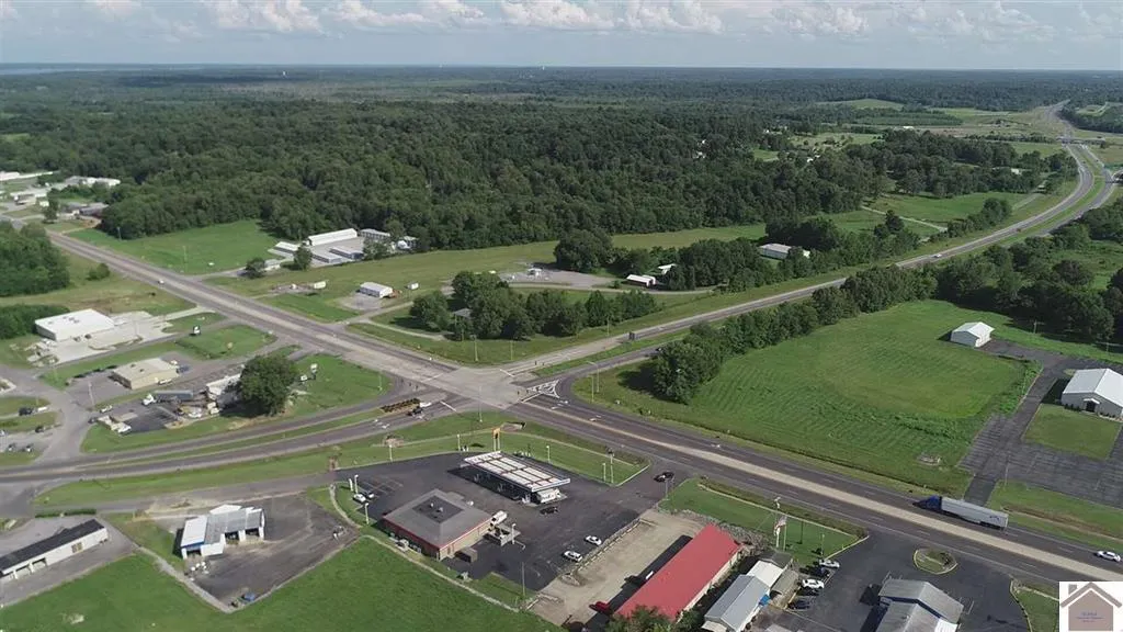 00 U.s. Highway 62 Calvert City KY 42029
