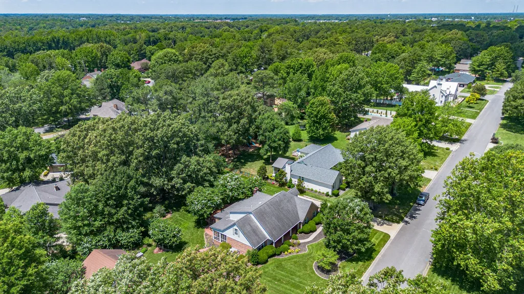 555 Whitney Drive Paducah KY 42001