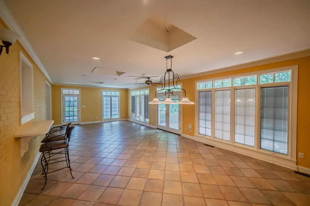 555 Whitney Drive Paducah KY 42001