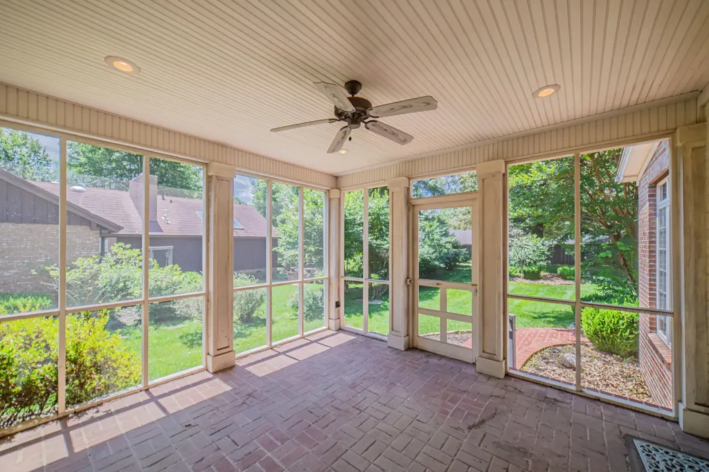 555 Whitney Drive Paducah KY 42001