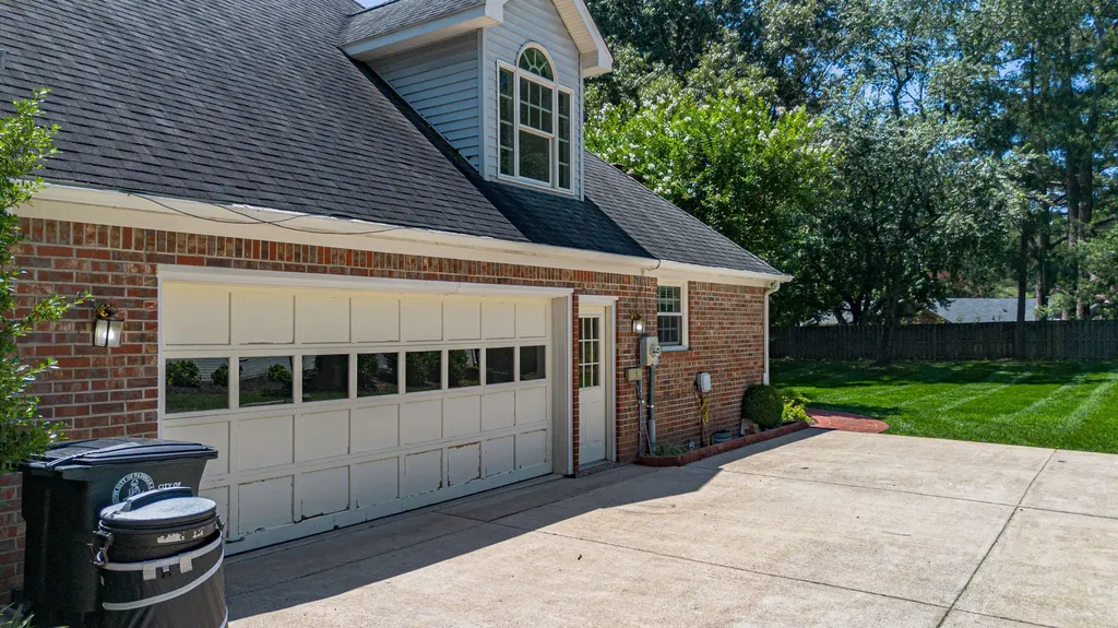 555 Whitney Drive Paducah KY 42001