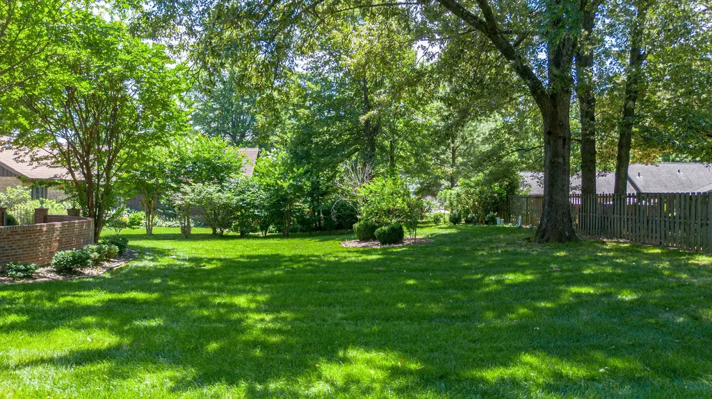555 Whitney Drive Paducah KY 42001