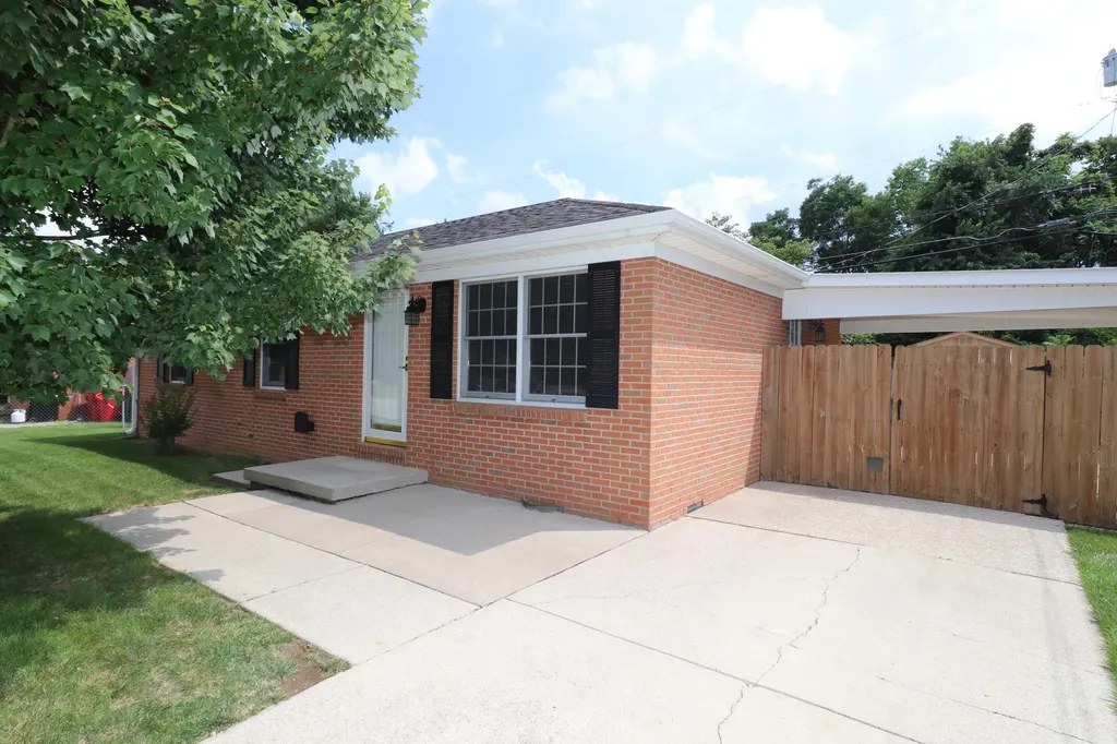 200 Corman Drive Nicholasville KY 40356