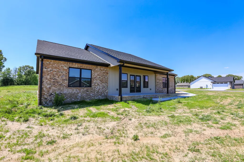 111 Ayly Estates Drive Mayfield KY 42066