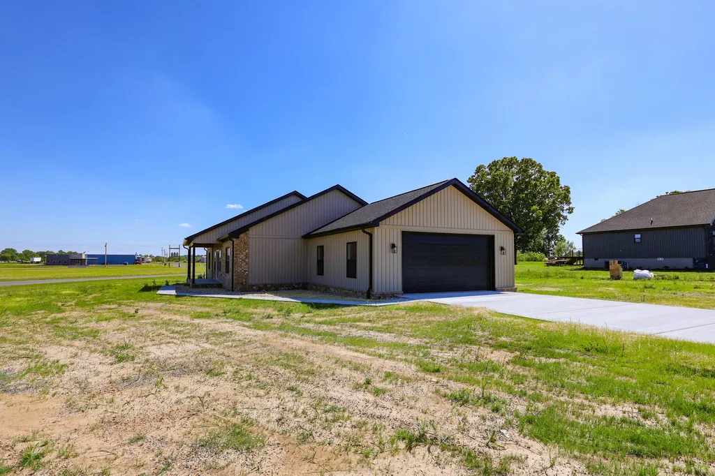 111 Ayly Estates Drive Mayfield KY 42066