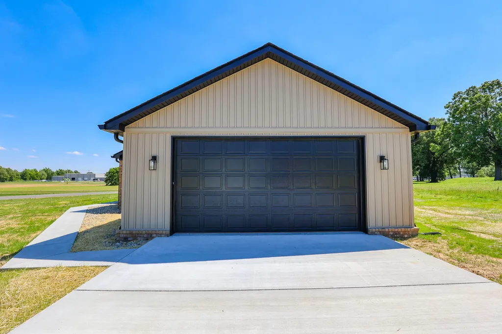 111 Ayly Estates Drive Mayfield KY 42066