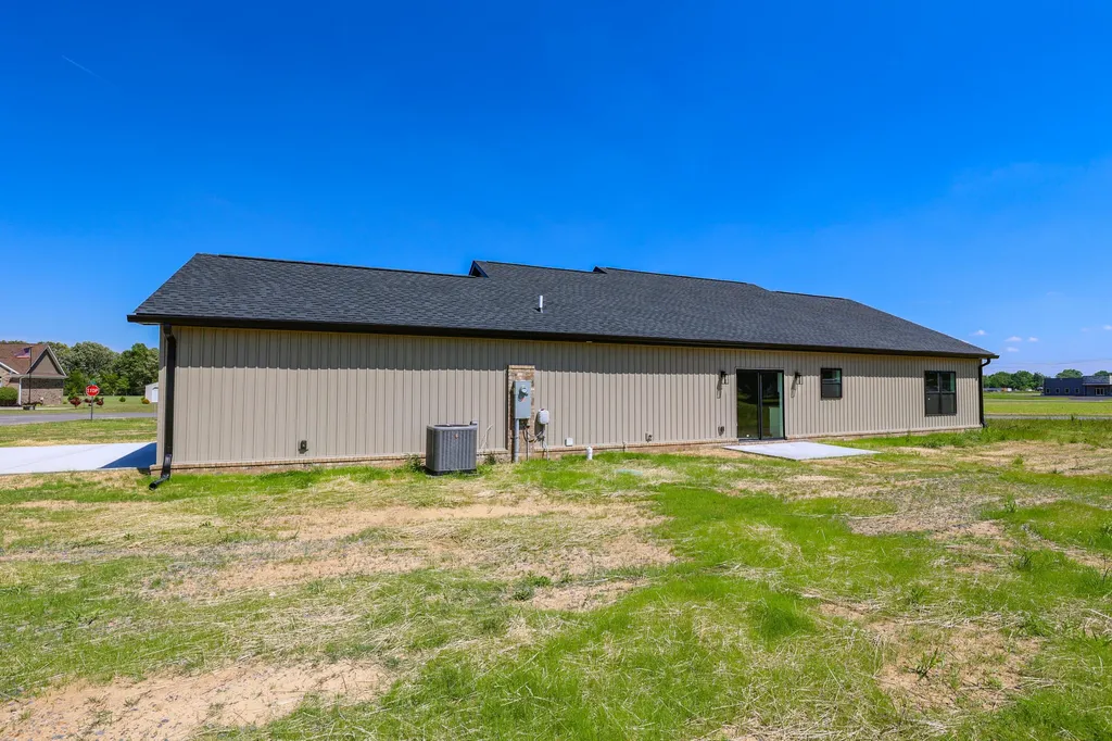 111 Ayly Estates Drive Mayfield KY 42066