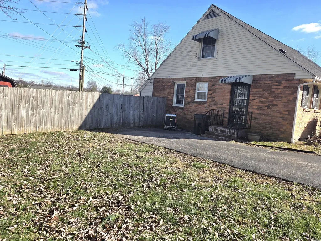 404 Sylvan Terrace Hopkinsville KY 42240