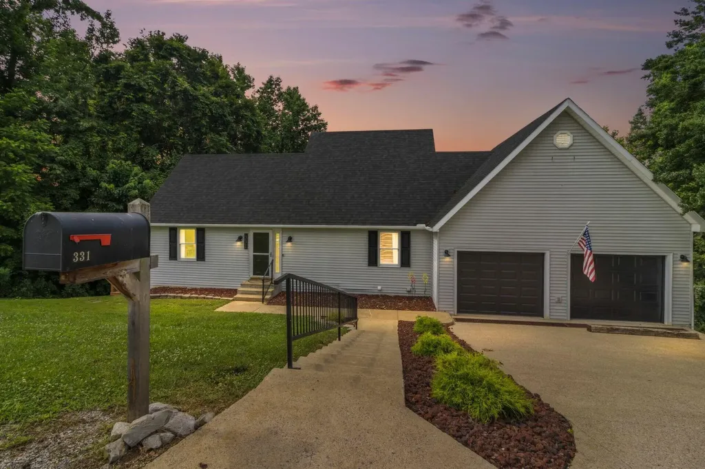 331 Pollard Circle Cadiz KY 42211