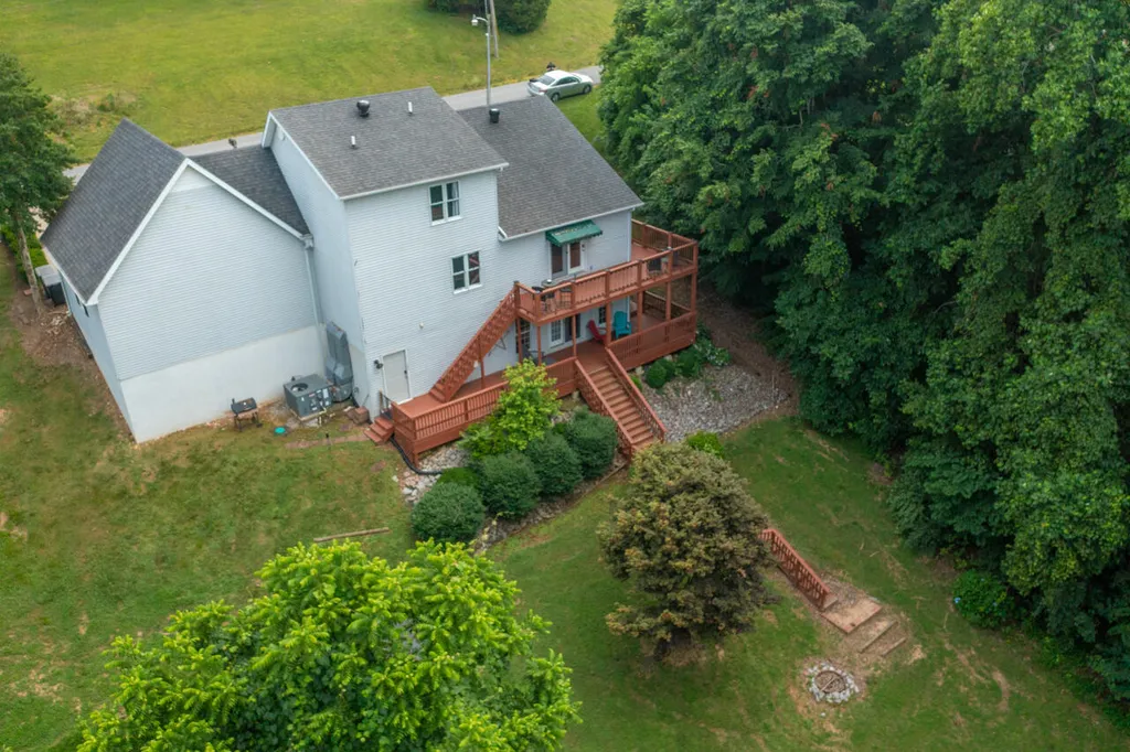 331 Pollard Circle Cadiz KY 42211