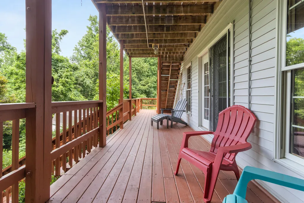 331 Pollard Circle Cadiz KY 42211