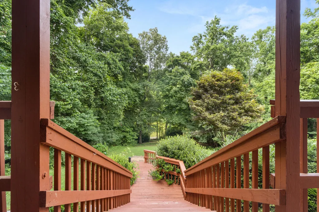 331 Pollard Circle Cadiz KY 42211