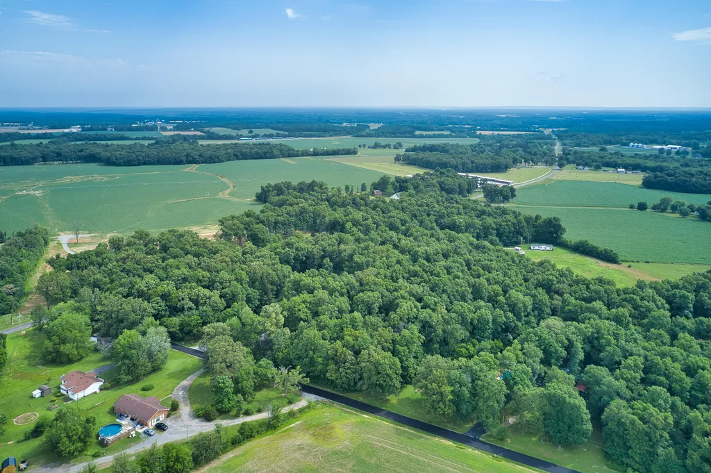 Lot #6 Sunnyside Lane Murray KY 42071
