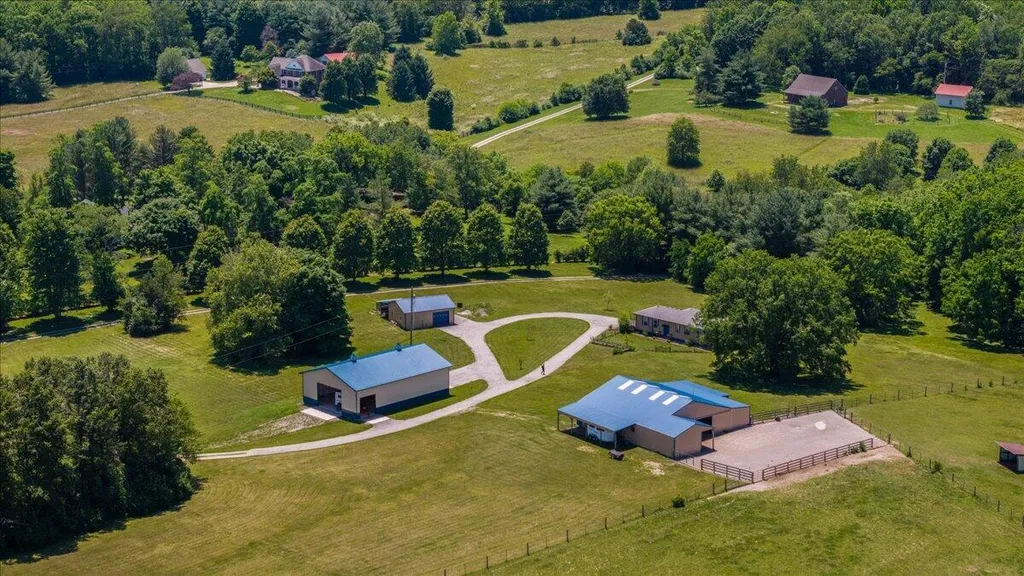 255 Galloway Road Stamping Ground KY 40379