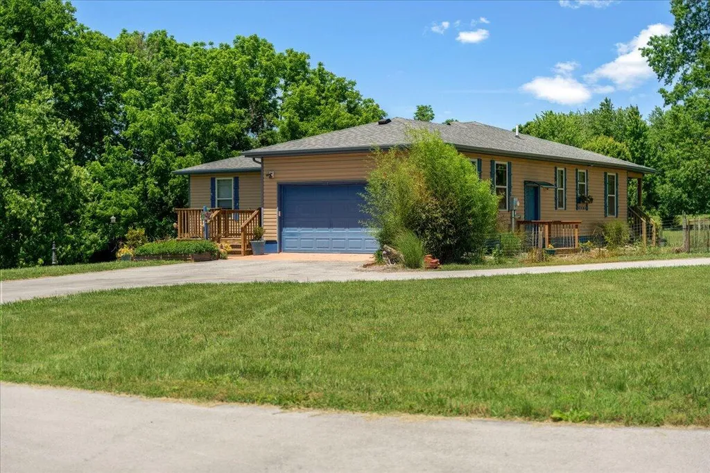 255 Galloway Road Stamping Ground KY 40379