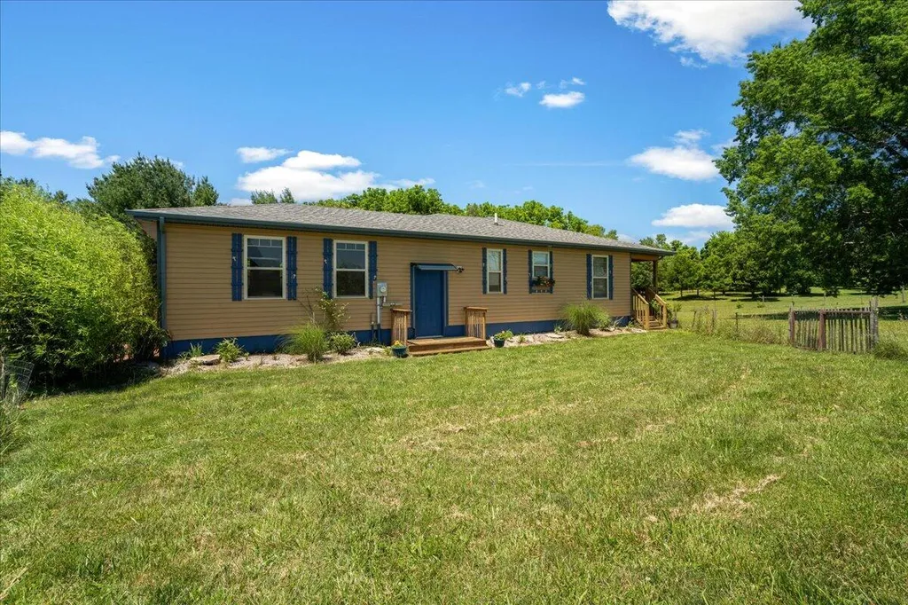 255 Galloway Road Stamping Ground KY 40379