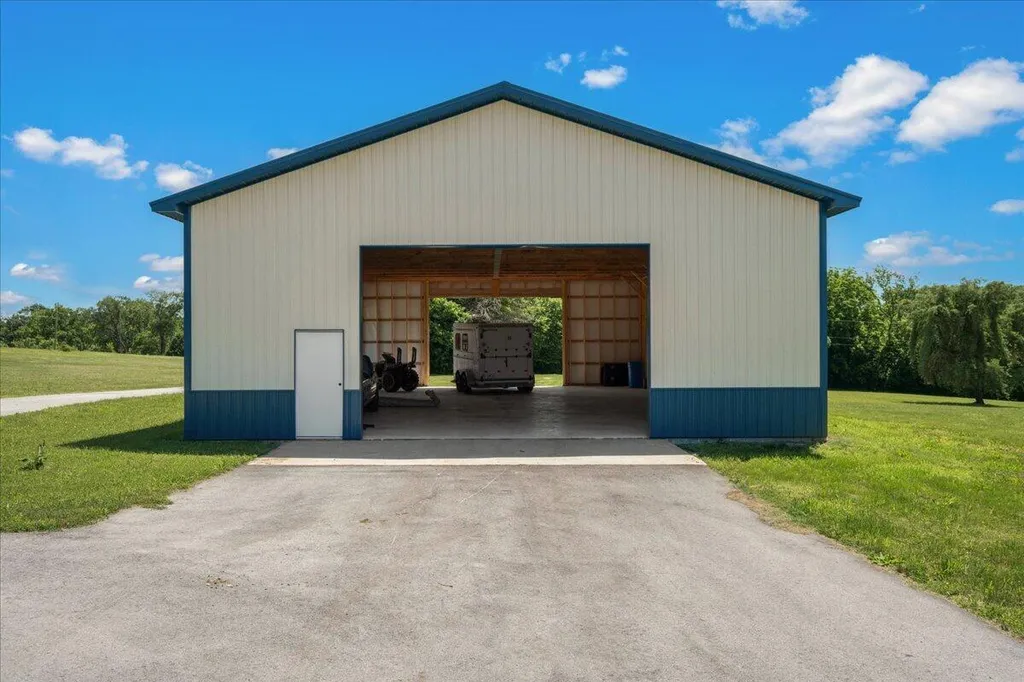 255 Galloway Road Stamping Ground KY 40379
