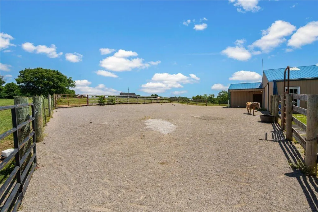 255 Galloway Road Stamping Ground KY 40379