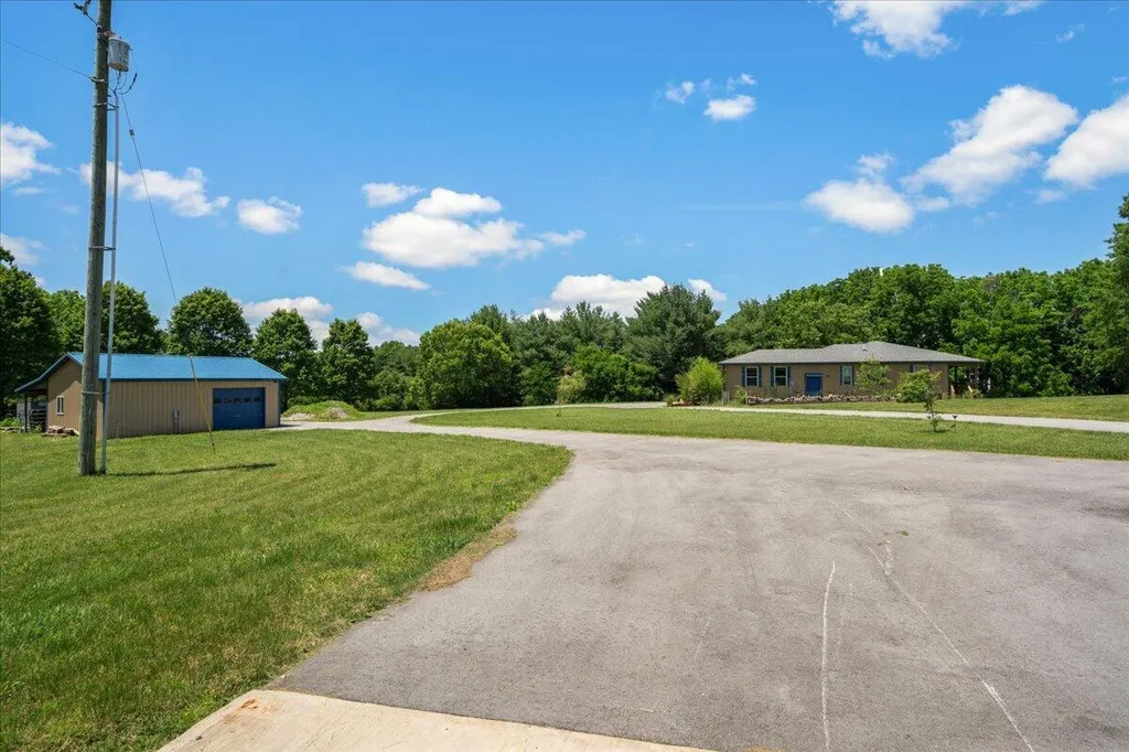 255 Galloway Road Stamping Ground KY 40379