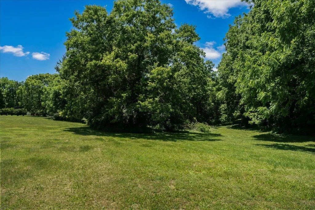 255 Galloway Road Stamping Ground KY 40379