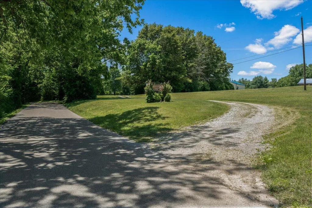255 Galloway Road Stamping Ground KY 40379