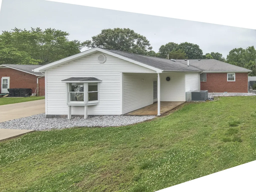 245 Babbland Drive Paducah KY 42003