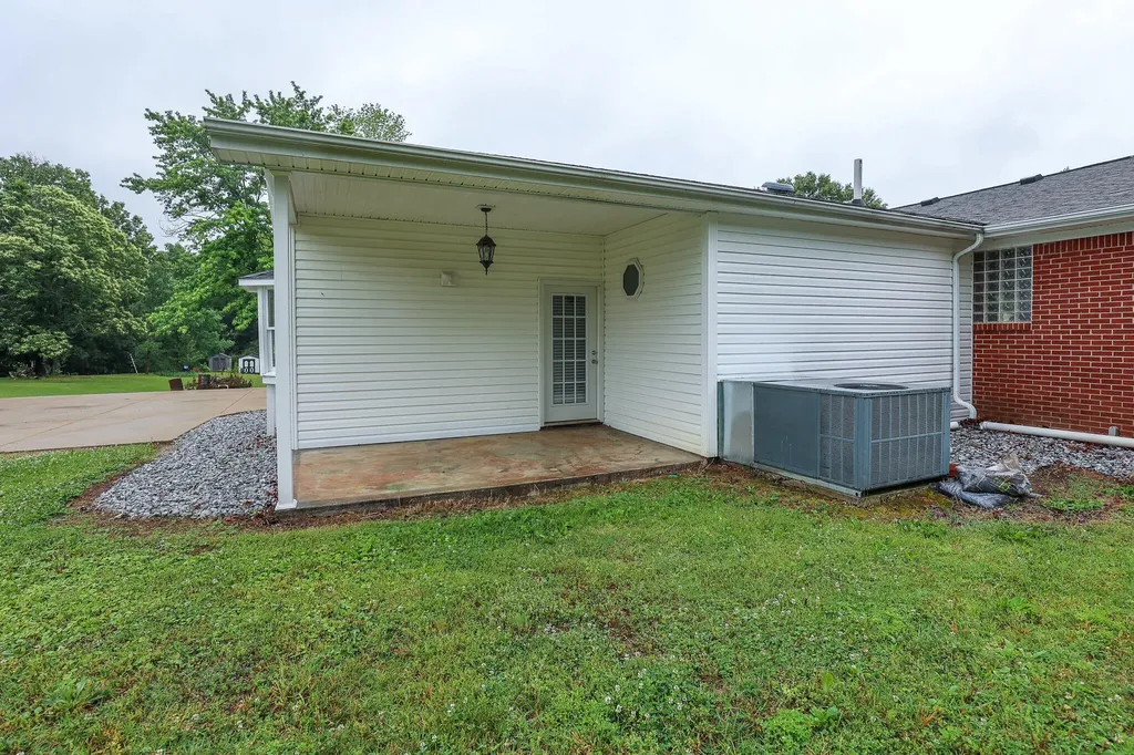 245 Babbland Drive Paducah KY 42003