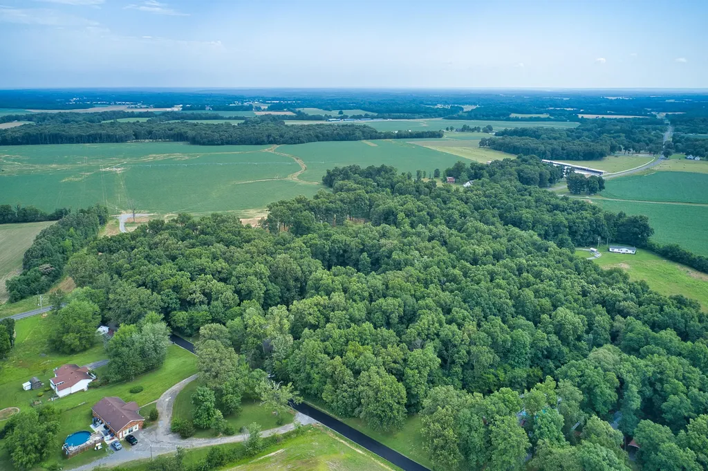 Lot #7 Sunnyside Lane Murray KY 42071
