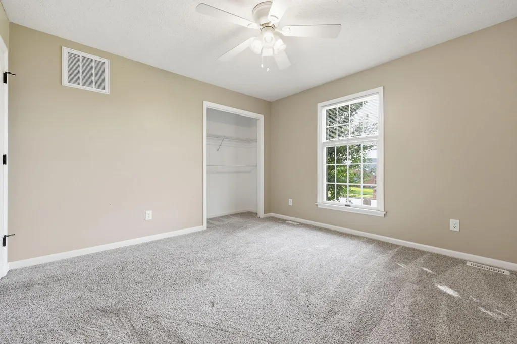 250 Savannah Drive Nicholasville KY 40356