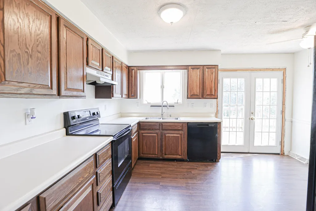 329 Carson Way Paducah KY 42003