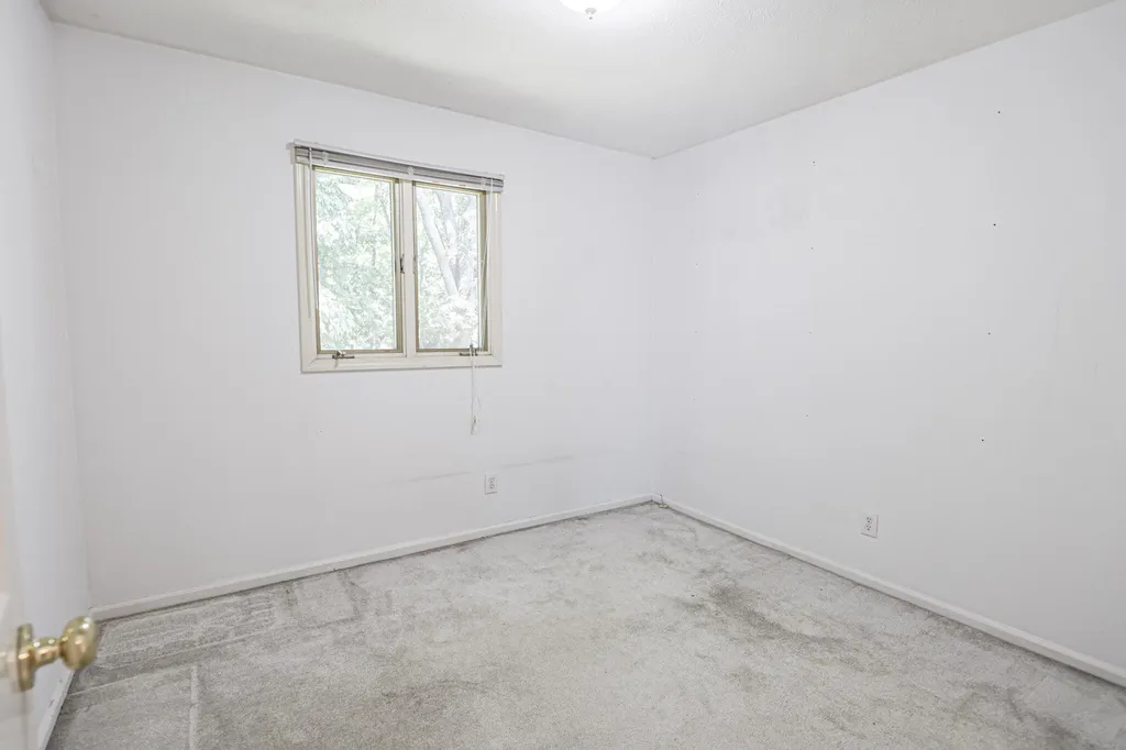 329 Carson Way Paducah KY 42003