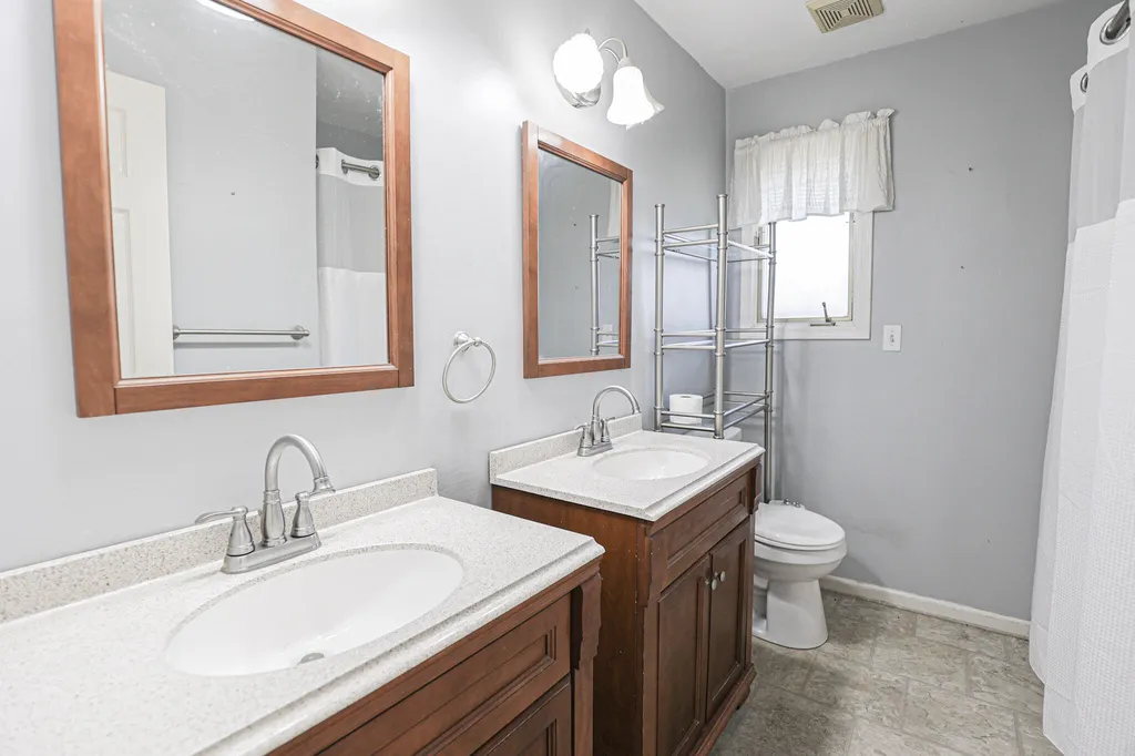 329 Carson Way Paducah KY 42003