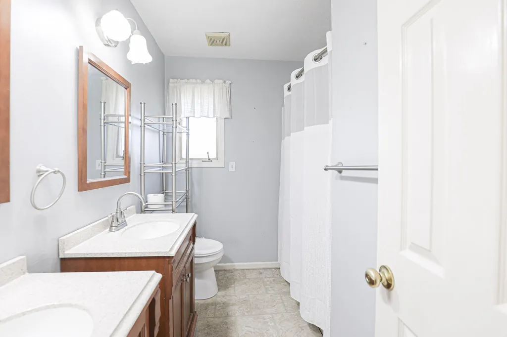 329 Carson Way Paducah KY 42003