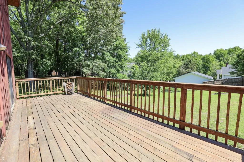 329 Carson Way Paducah KY 42003