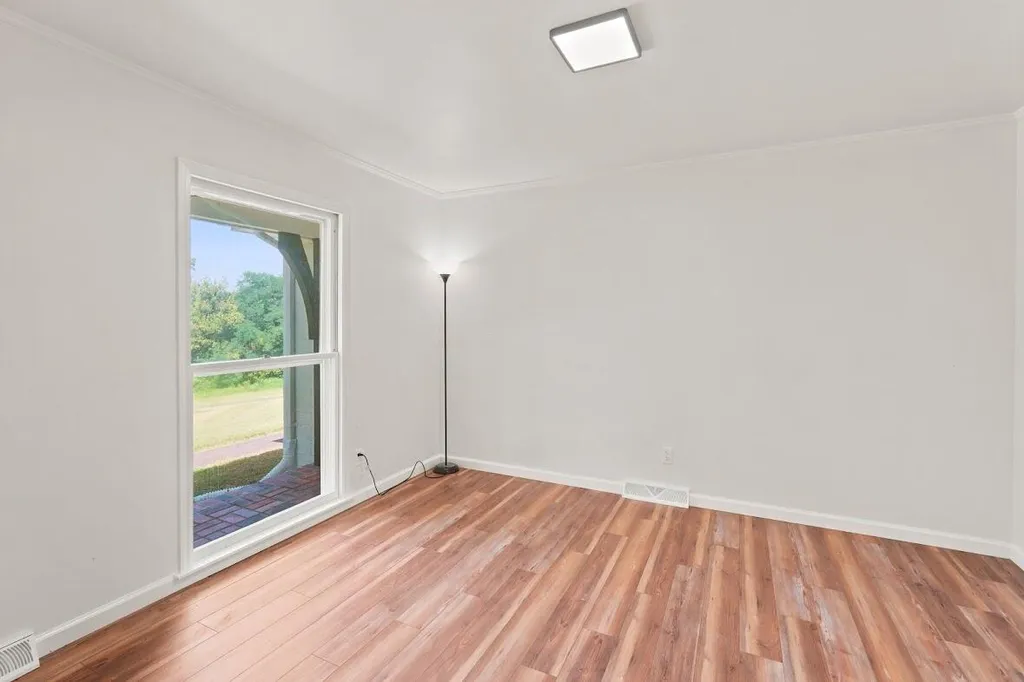 1588 U.s. 641 Marion KY 42064