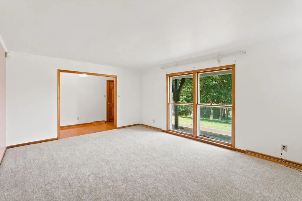 1588 U.s. 641 Marion KY 42064