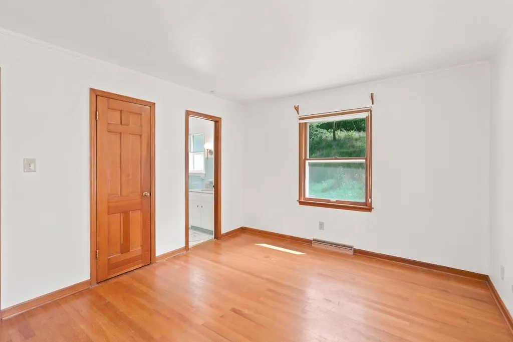 1588 U.s. 641 Marion KY 42064