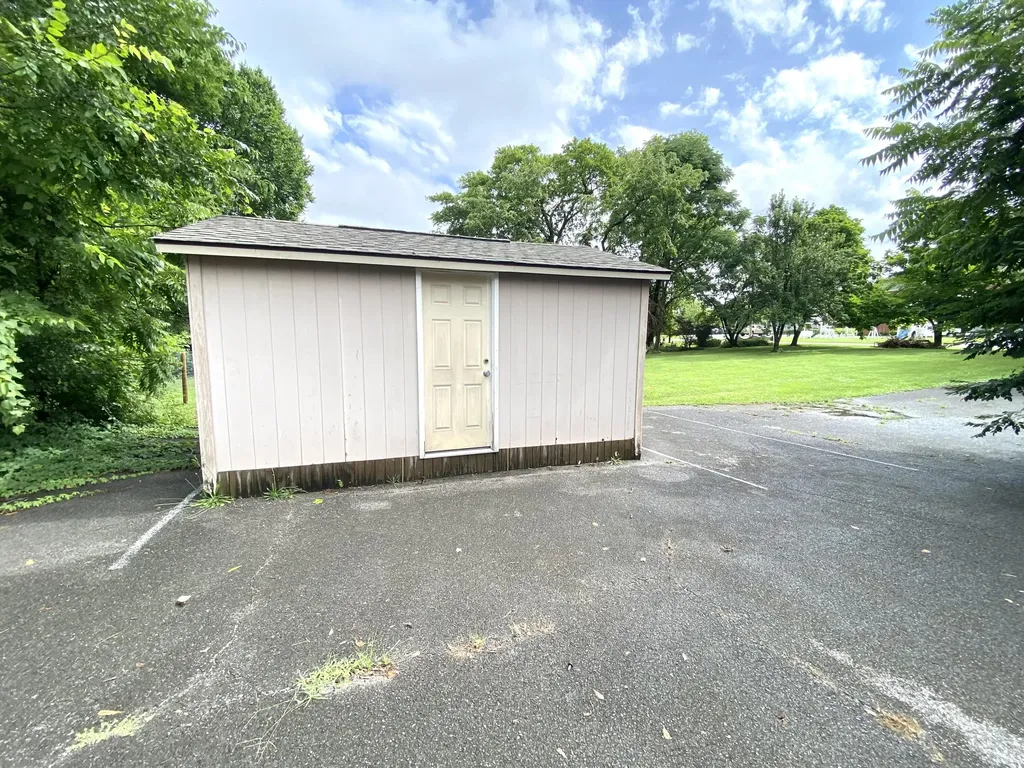 78 Ash Street Calvert City KY 42029