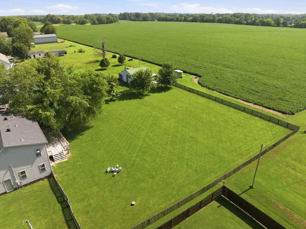 860 Oaks Country Club Road Murray KY 42071