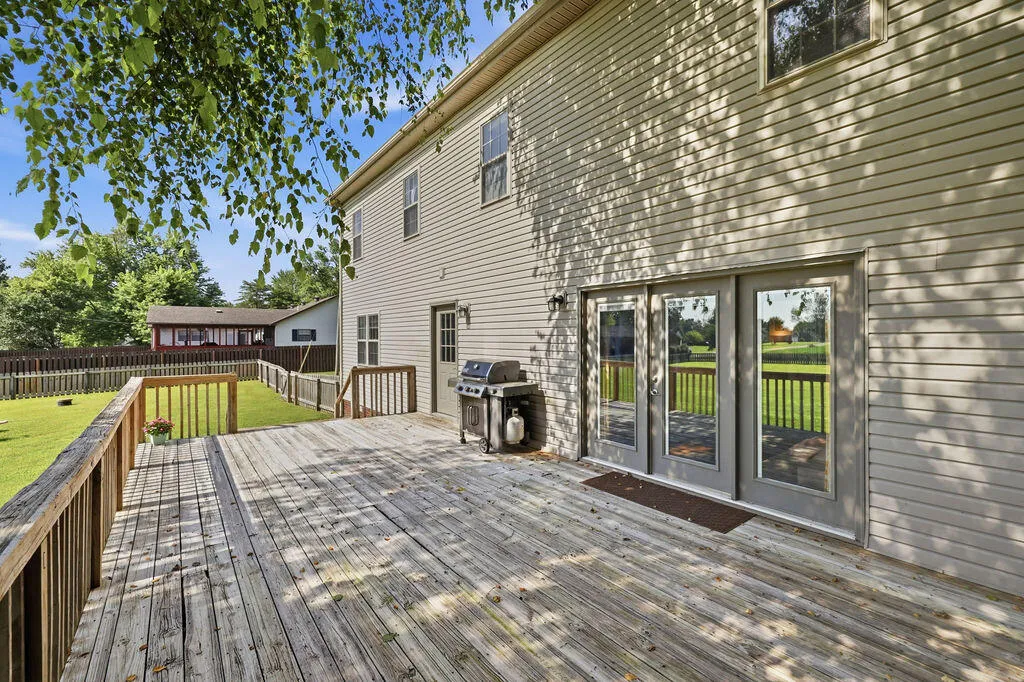 860 Oaks Country Club Road Murray KY 42071