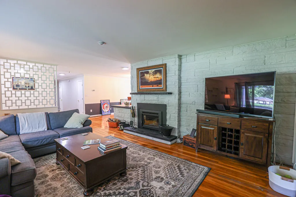1450 H C Mathis Drive Paducah KY 42001