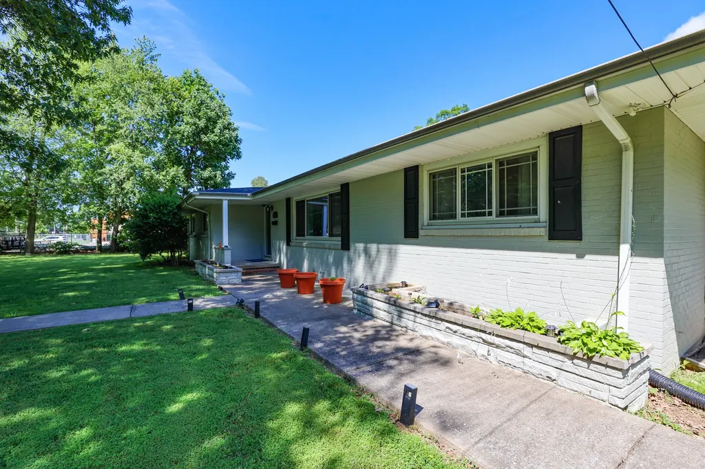 1450 H C Mathis Drive Paducah KY 42001