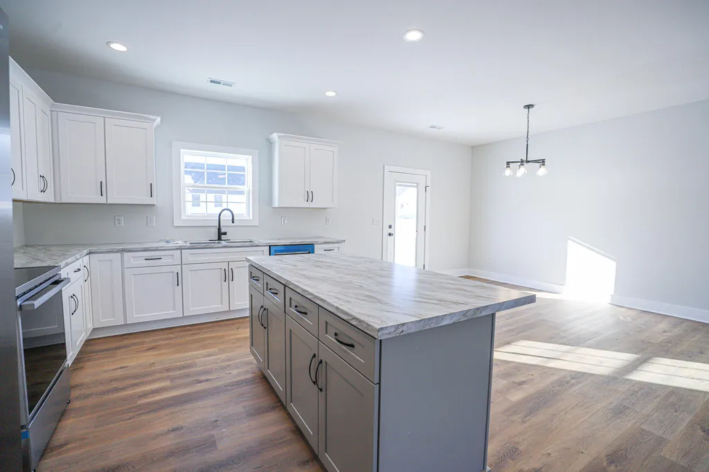 139 Ayly Estates Drive Mayfield KY 42066