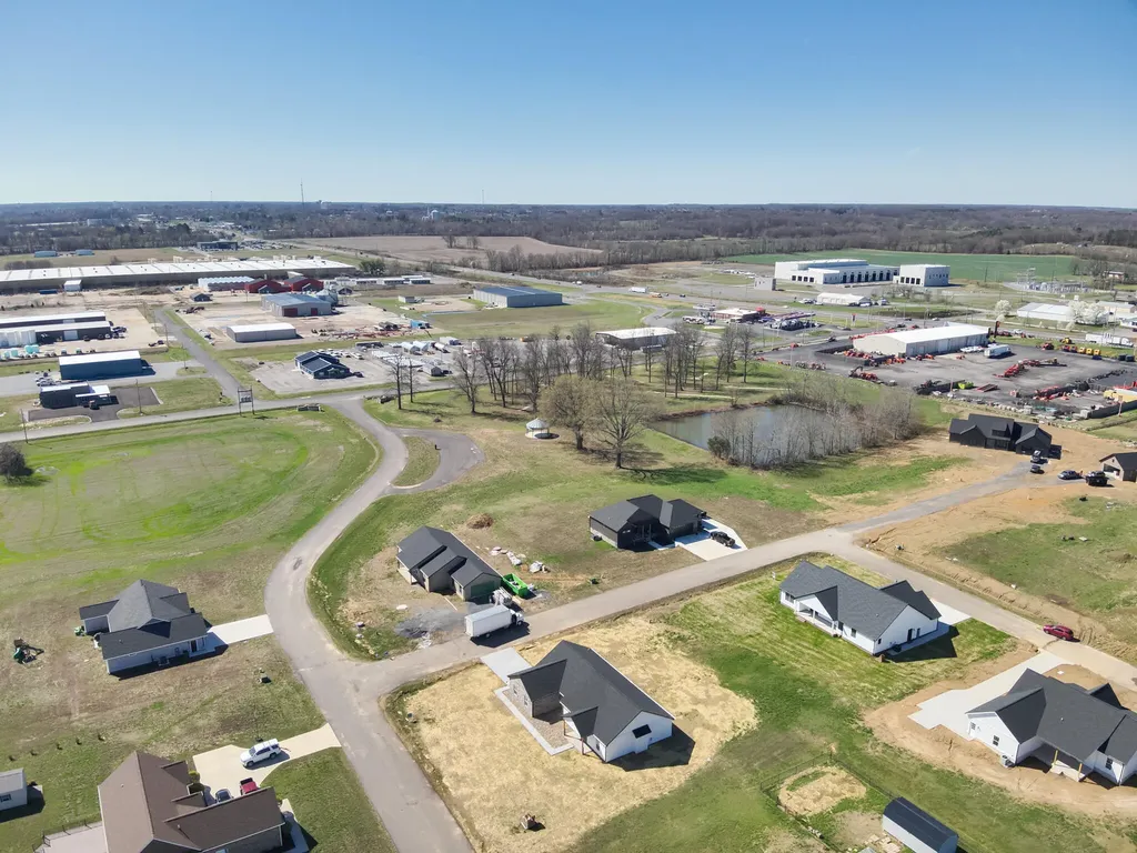 139 Ayly Estates Drive Mayfield KY 42066