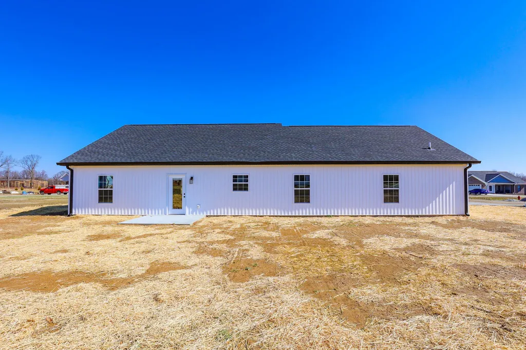139 Ayly Estates Drive Mayfield KY 42066