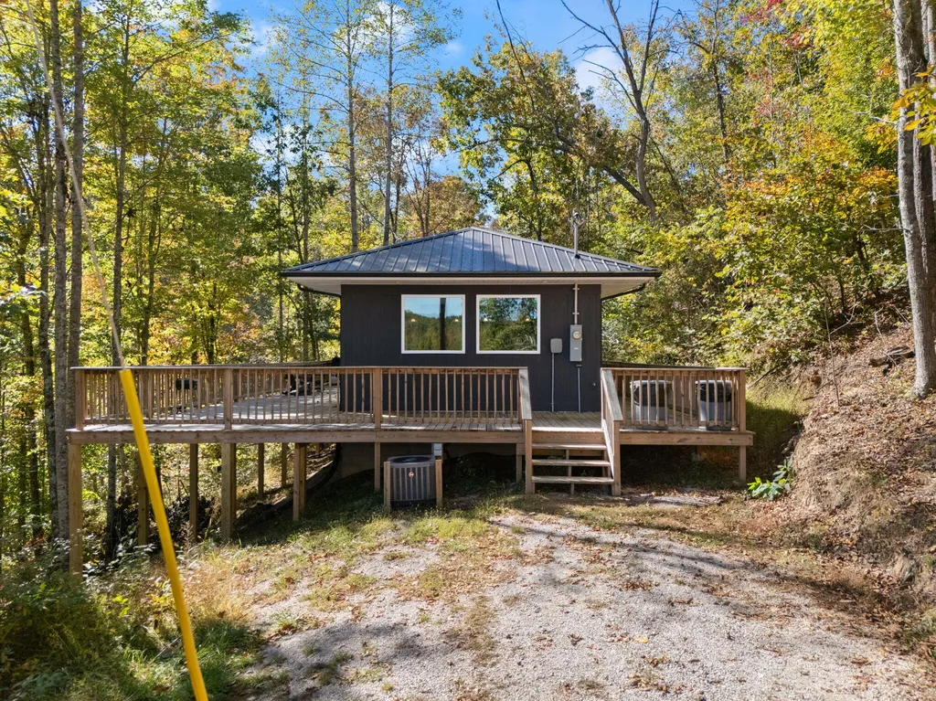 458 Opossum Hollow Road Wellington KY 40387